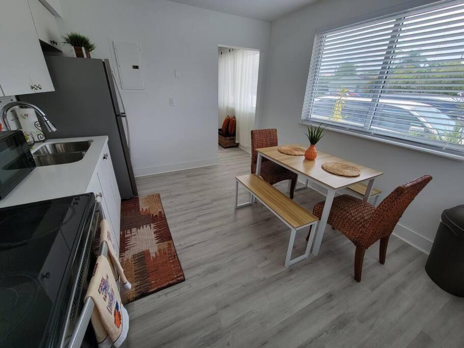 Appartement Sol Miami #1 With Free Parking On Premises Extérieur photo